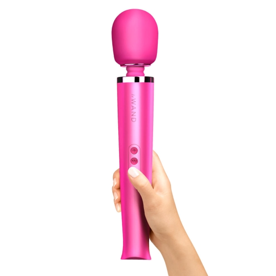 Rechargeable Vibrating Massager - Magenta LE Wand